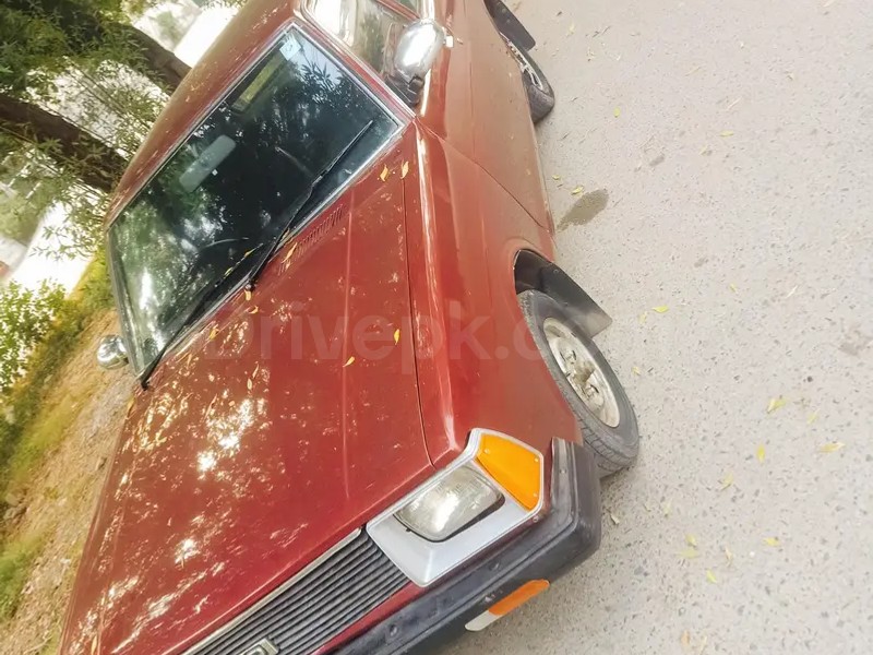 Nissan 120 Y 1982