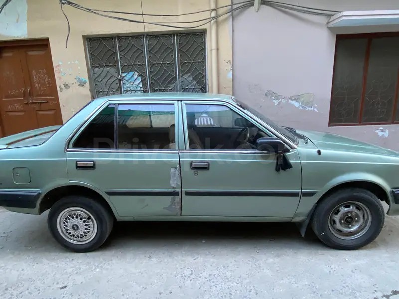 Nissan Sunny 1986