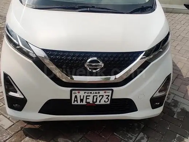 Nissan Dayz Highway Star 2022