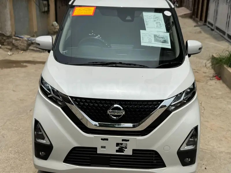 Nissan Dayz Highway Star 2022