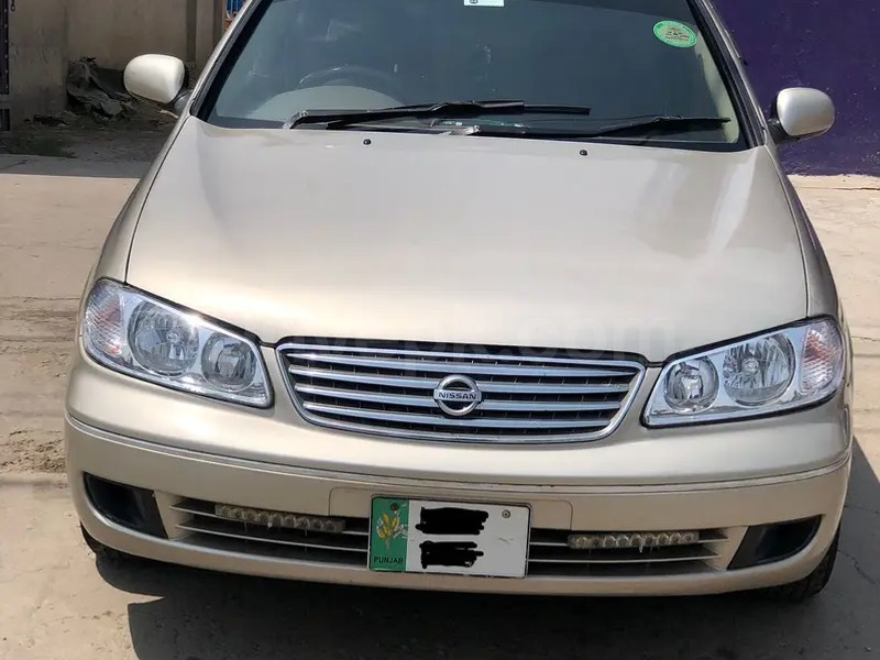 Nissan Sunny 2005