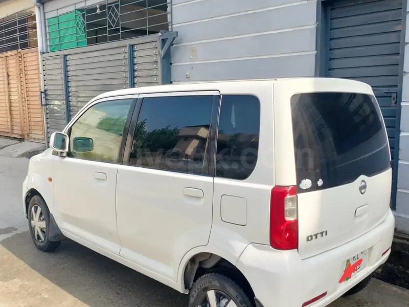 Nissan Otti 2012