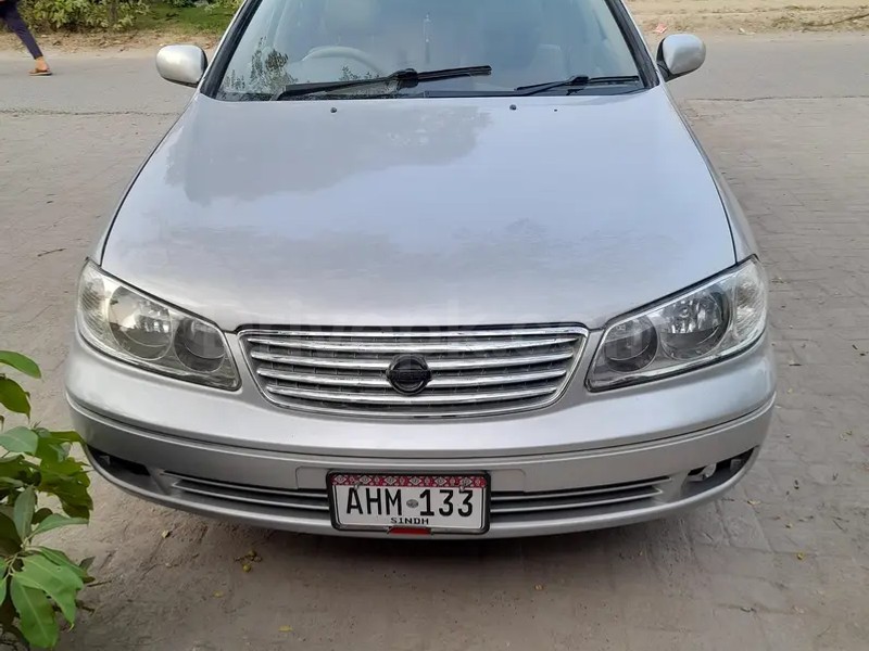 Nissan Sunny 2005