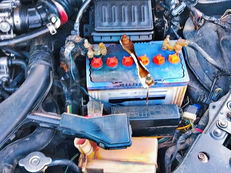 Nissan Wingroad 2012