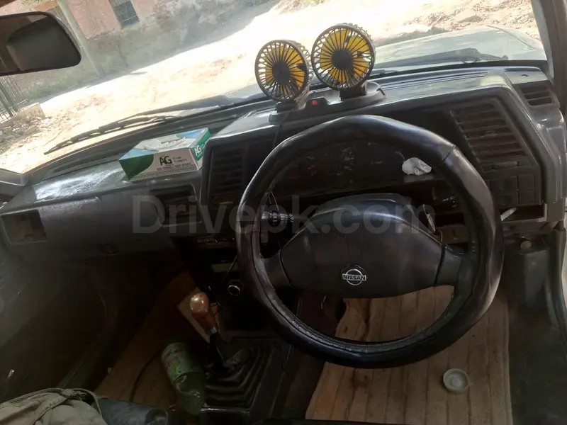 Nissan Sunny 1989
