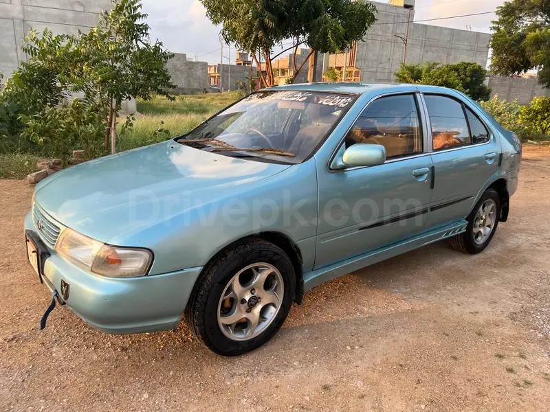 Nissan Sunny 1997
