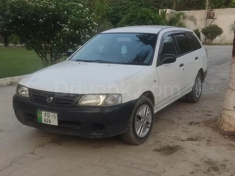 Nissan AD Van 2007