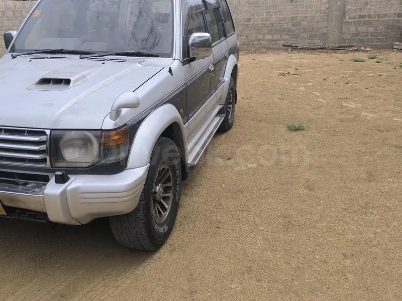 Mitsubishi Pajero 1993