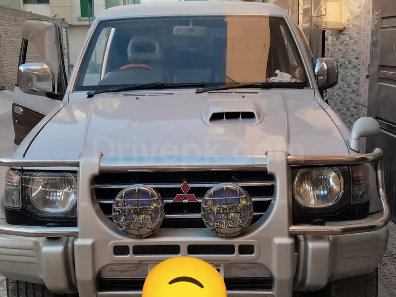 Mitsubishi Pajero 1995