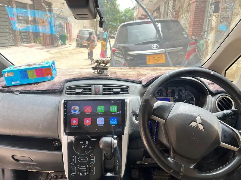 Mitsubishi EK Custom 2015