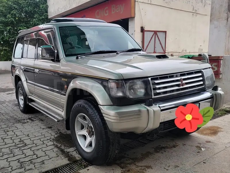 Mitsubishi Pajero 1996