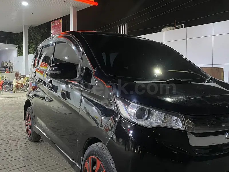 Mitsubishi EK Custom 2015