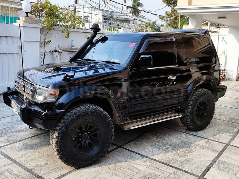 Mitsubishi Pajero 1995