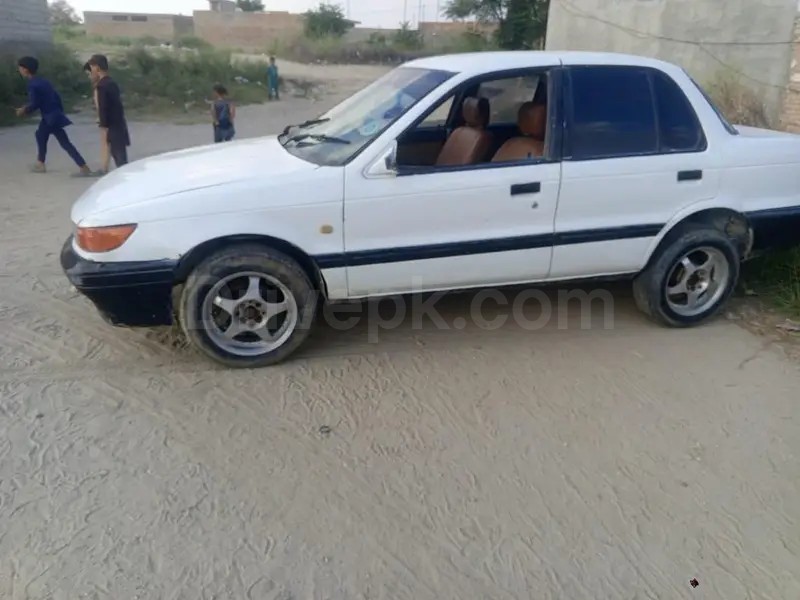 Mitsubishi Lancer 1989