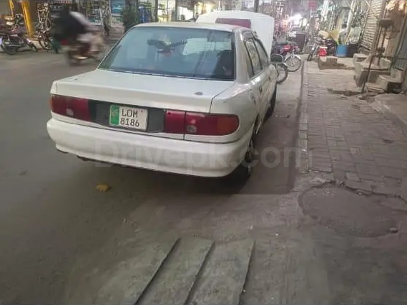 Mitsubishi Lancer 1992