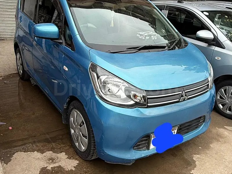 Mitsubishi Ek Wagon 2013