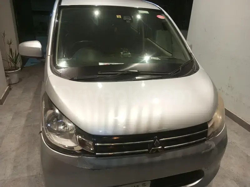 Mitsubishi Ek Wagon 2015