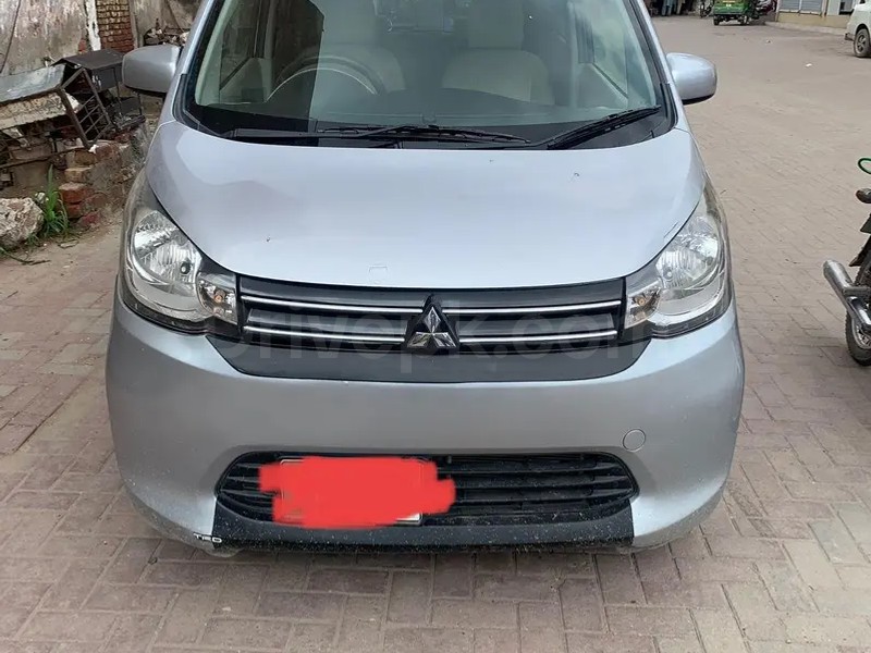 Mitsubishi Ek Wagon 2013