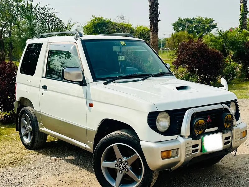 Mitsubishi Pajero Mini 1997