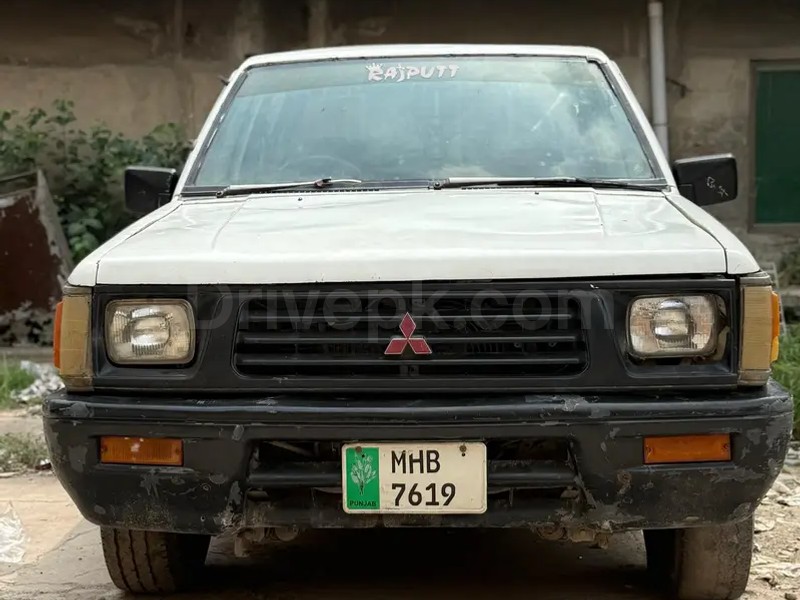 Mitsubishi L200 2001