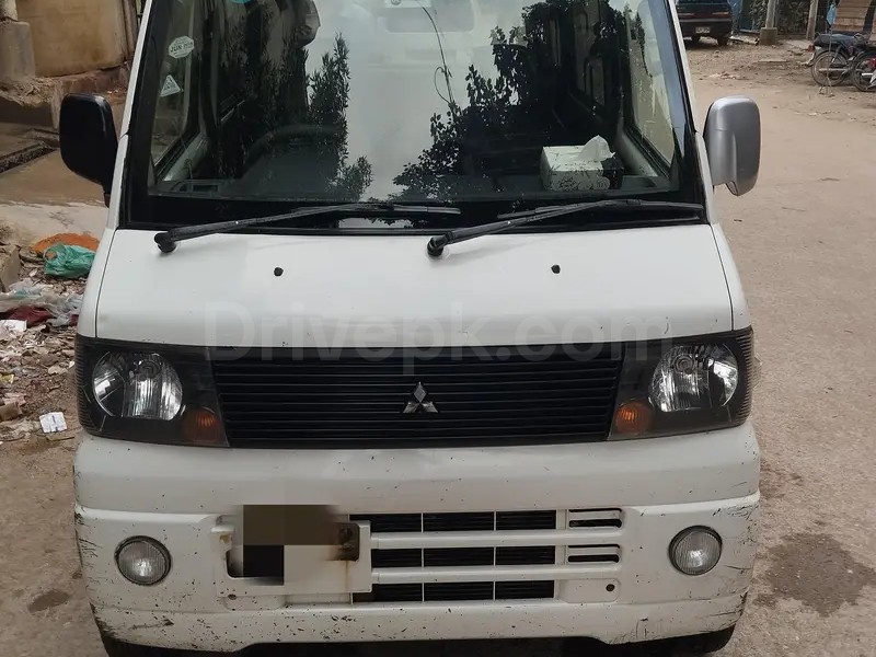 Mitsubishi Minicab Bravo 2008