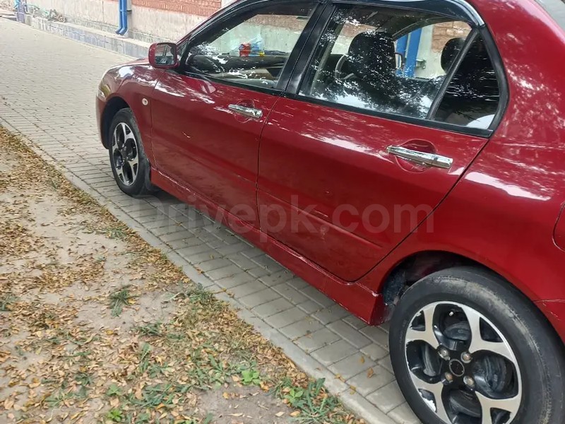 Mitsubishi Lancer 2005