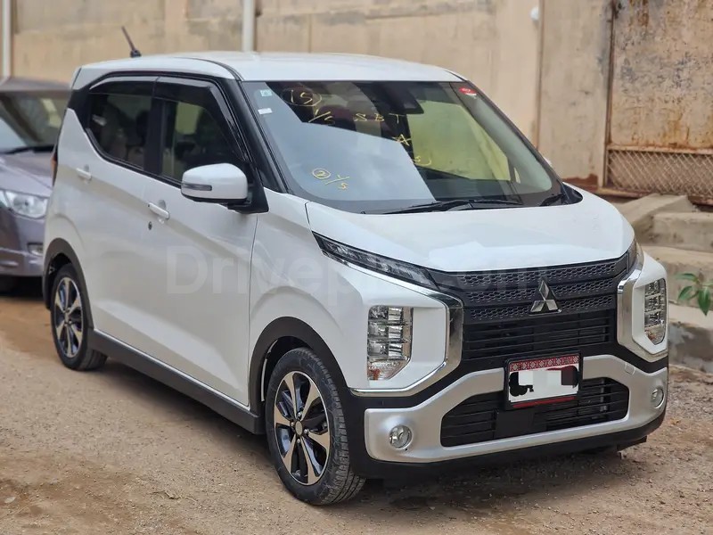 Mitsubishi Ek X 2021