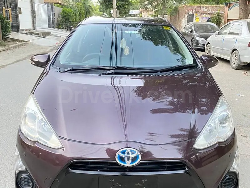 Toyota Aqua 2015
