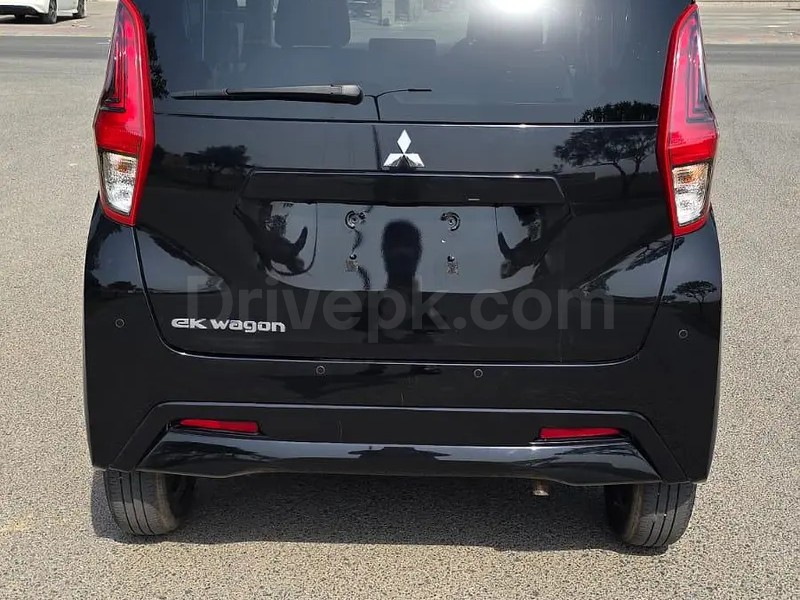 Mitsubishi Ek Wagon 2022