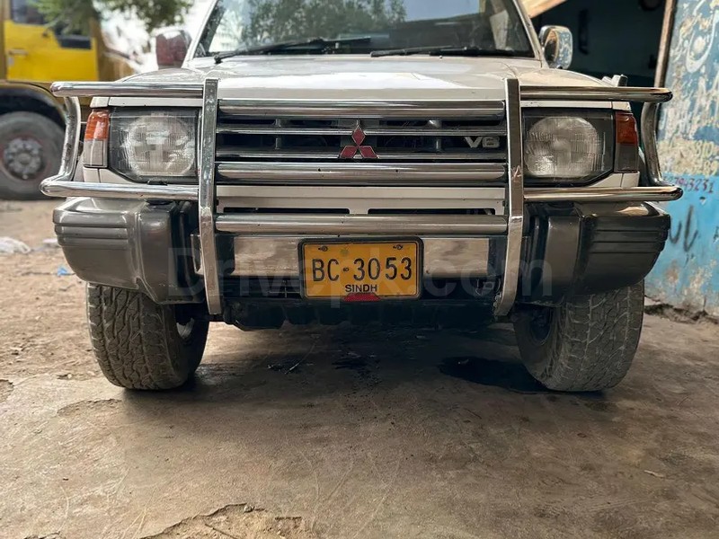 Mitsubishi Pajero 1993