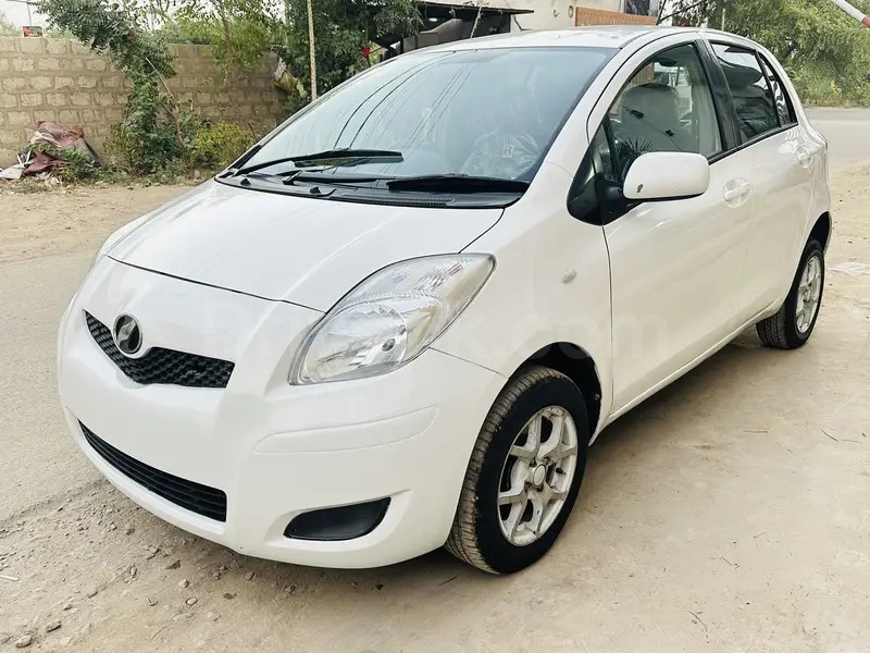 Toyota Vitz 2005