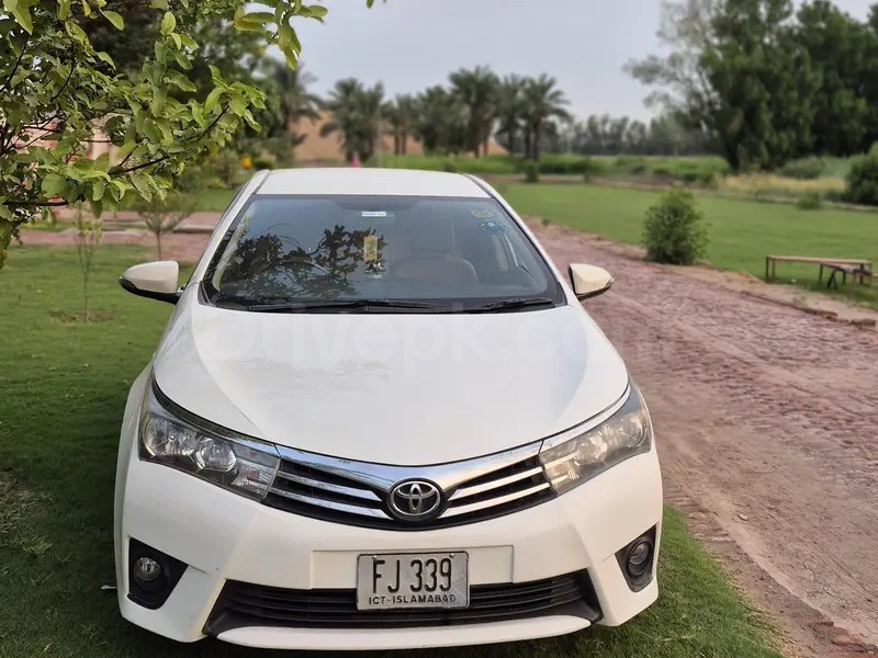 Toyota Corolla Altis 2015