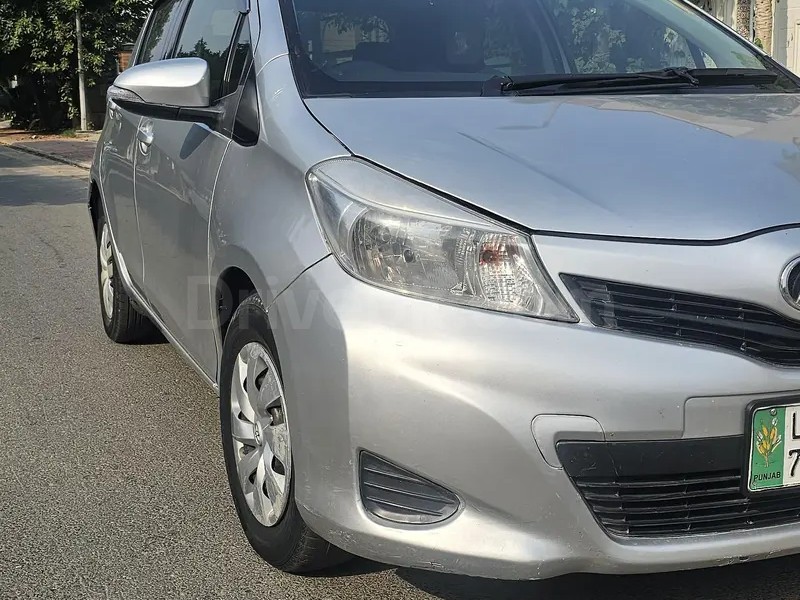 Toyota Vitz 2014