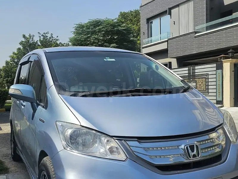Honda Freed 2012