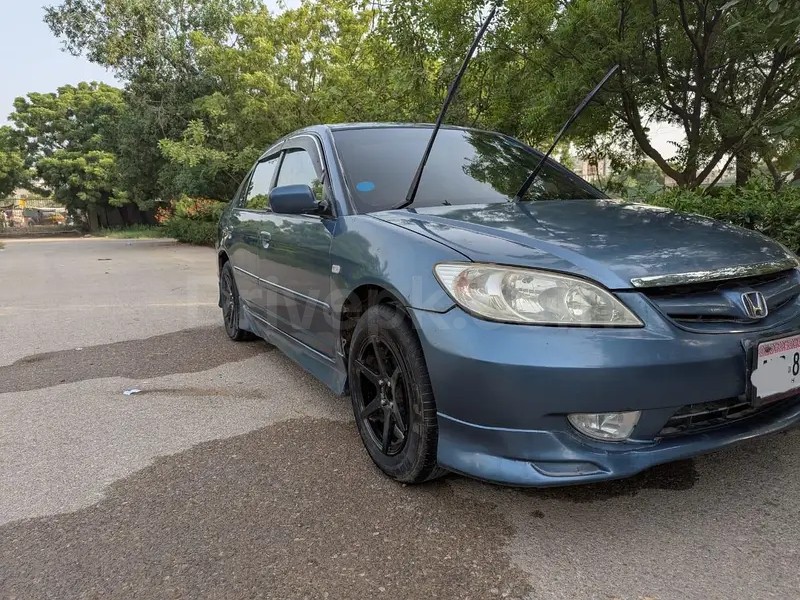 Honda Civic Prosmetic 2005