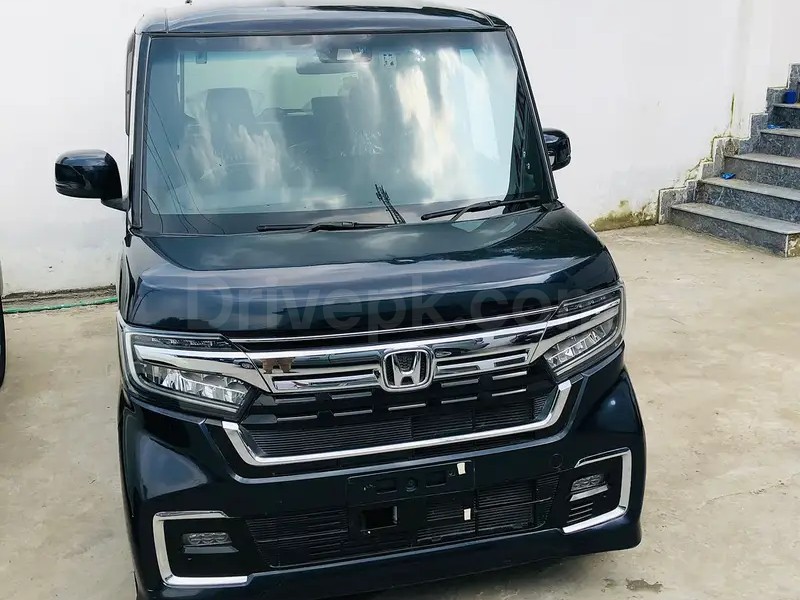 Honda N Box Custom 2024