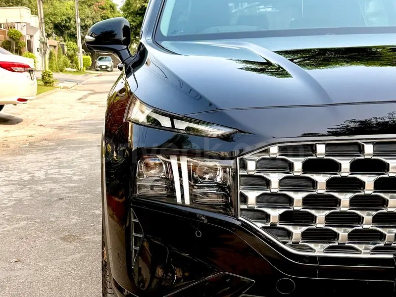 Hyundai Santa Fe 2023