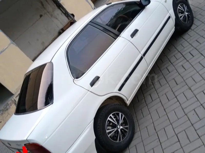 Suzuki Baleno 2002