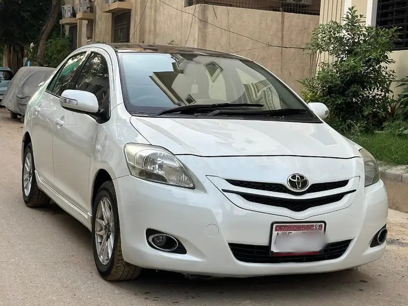 Toyota Belta 2005