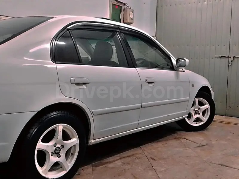 Honda Civic VTi Oriel Prosmatec 2002