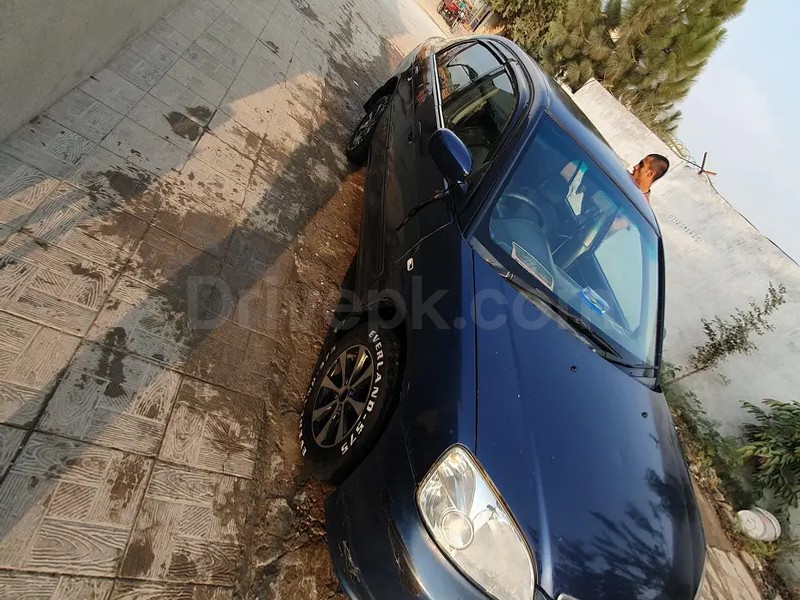 Honda Civic EXi 2001