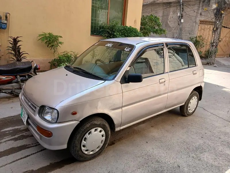 Daihatsu Cuore 2004