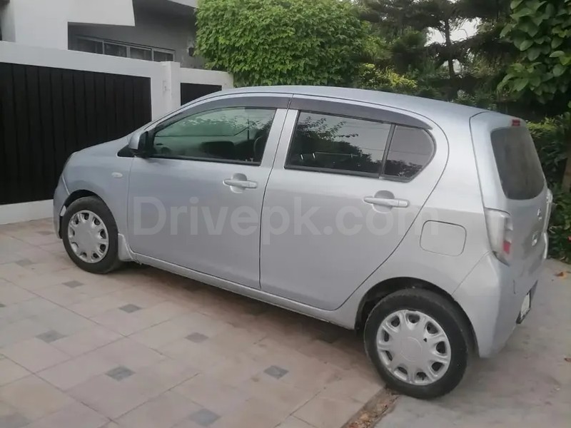 Daihatsu Mira 2015