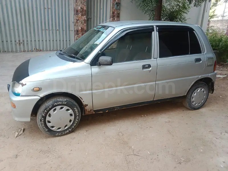 Daihatsu Cuore 2005