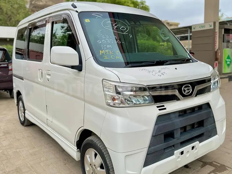 Daihatsu Atrai Wagon 2020