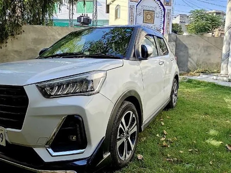 Daihatsu Rocky 2019