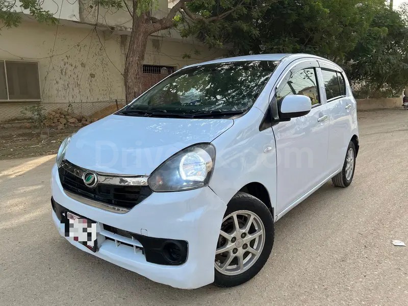 Daihatsu Mira 2014