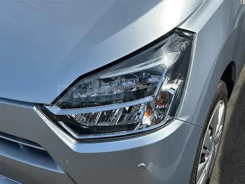Daihatsu Mira 2022