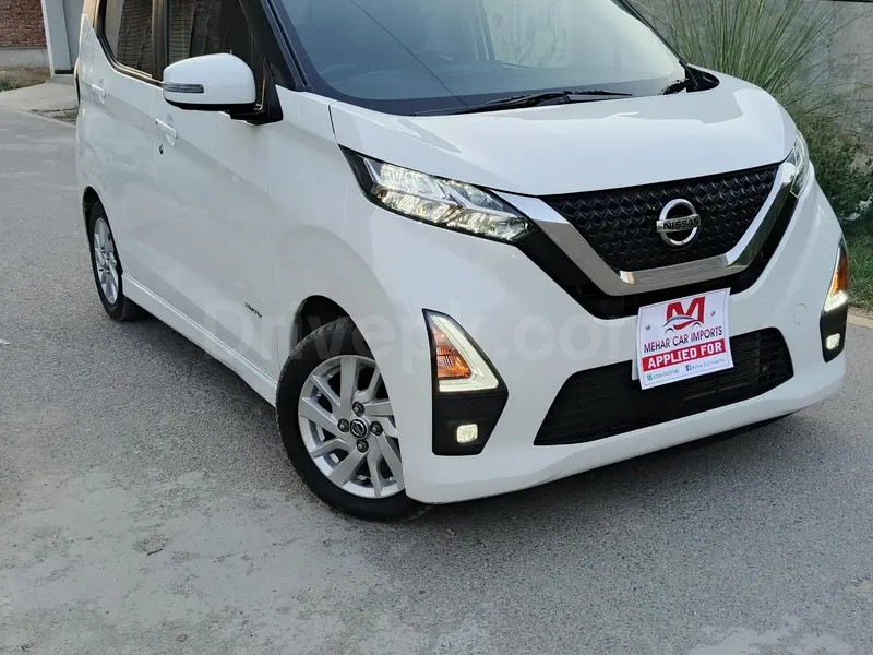 Nissan Dayz Highway Star 2022