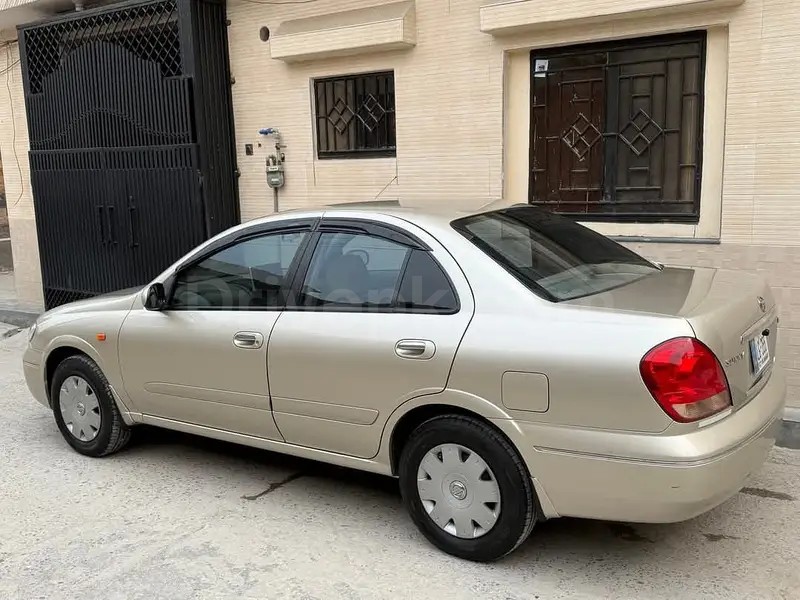 Nissan Sunny 2006